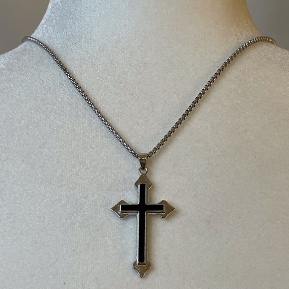Cross Necklace Unisex Black and Silver - Picture 3 of 9
